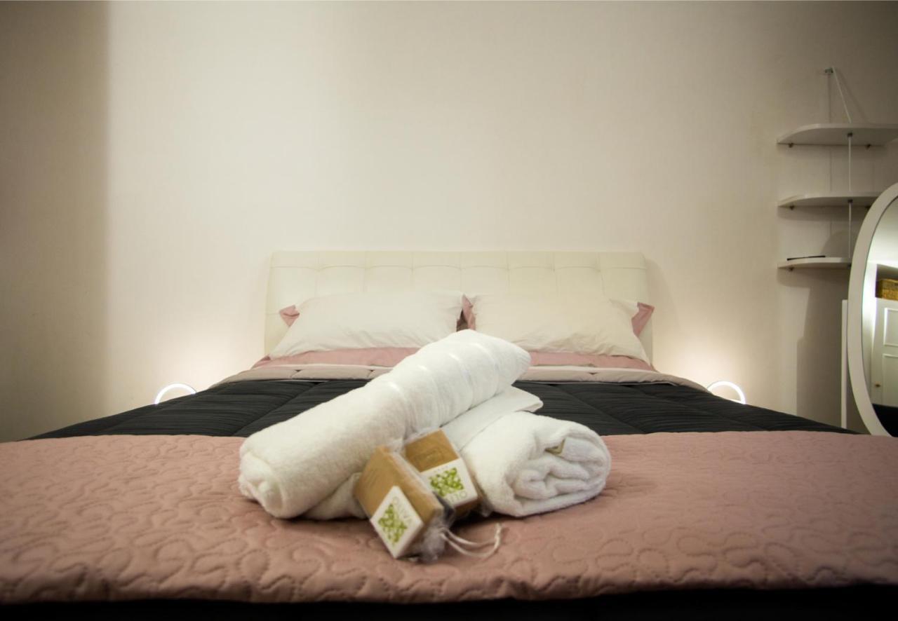 Casa Colombo - The Fab Stay Бриндизи Екстериор снимка